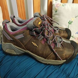 KEEN Utility Women's Detroit XT Low Height Leather Steel Toe Work Shoe Sz 8